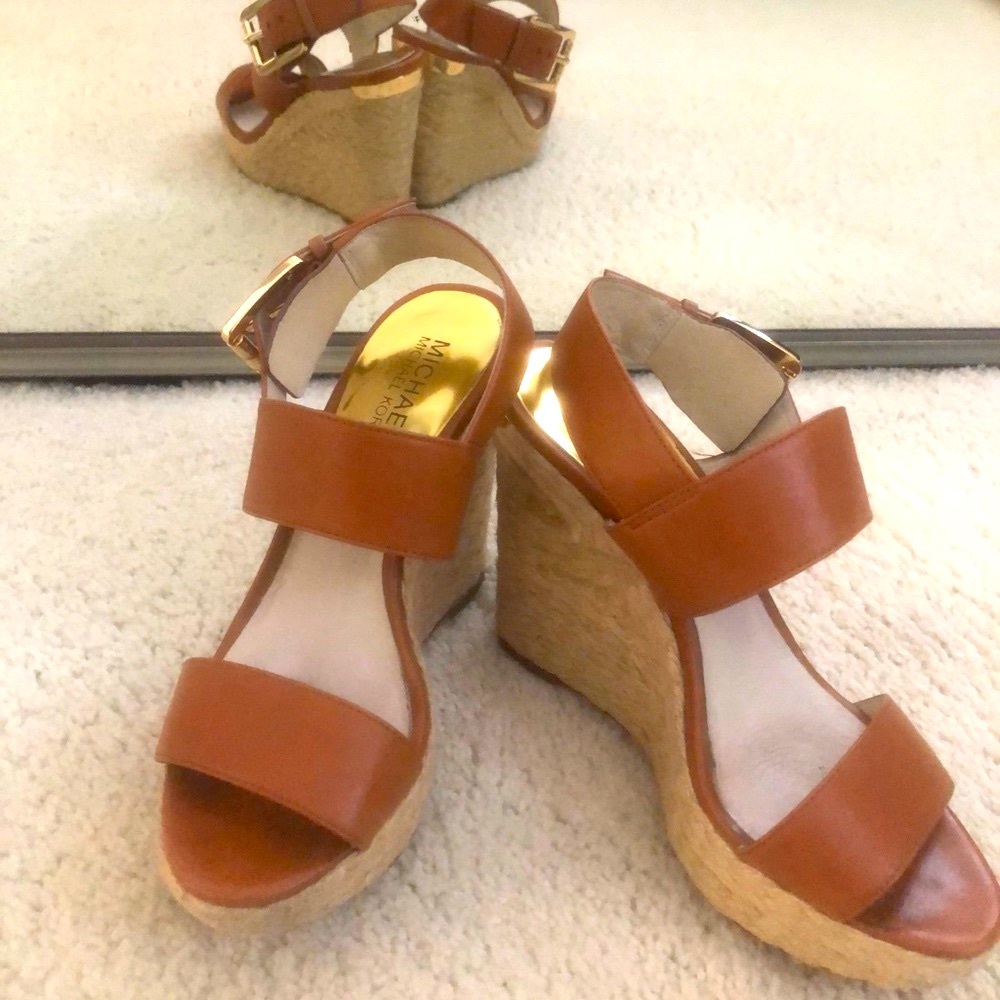 💥💥Michael Kors Posey Wedge